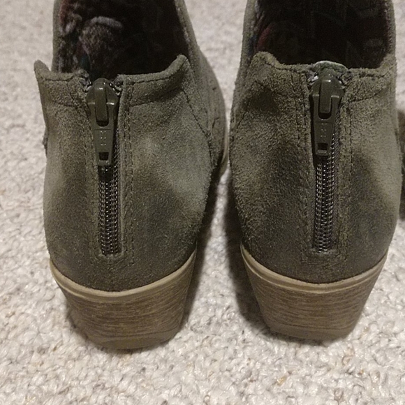 Earth Origins Suede Laser Cut Booties - Picture 3 of 7